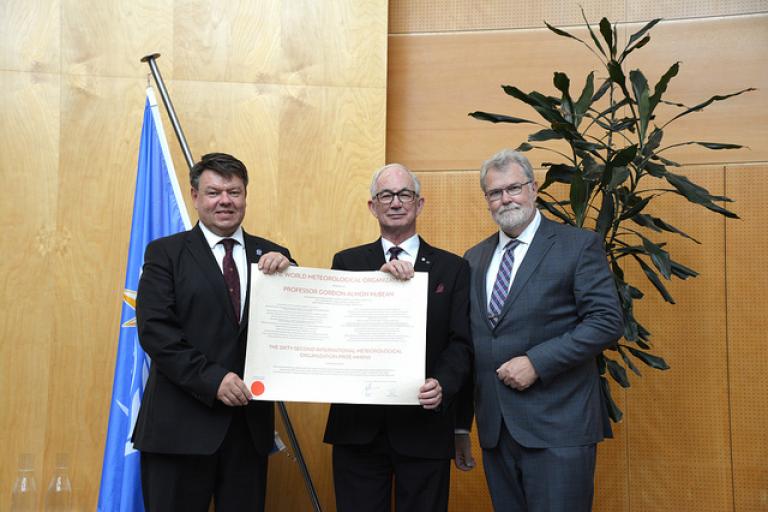 IMO prize to Gordon McBean of Canada - WMO Photo/M. Debray