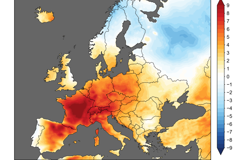 Map of anomalies in temperature (°C) estimated from ERA5 25-29 June 2019. ECMWF, Copernicus Climate Change Service).