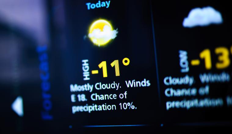 A weather forecast is displayed on a computer screen.