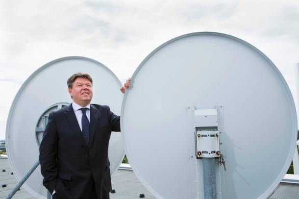 Petteri Taalas standing near to antennas