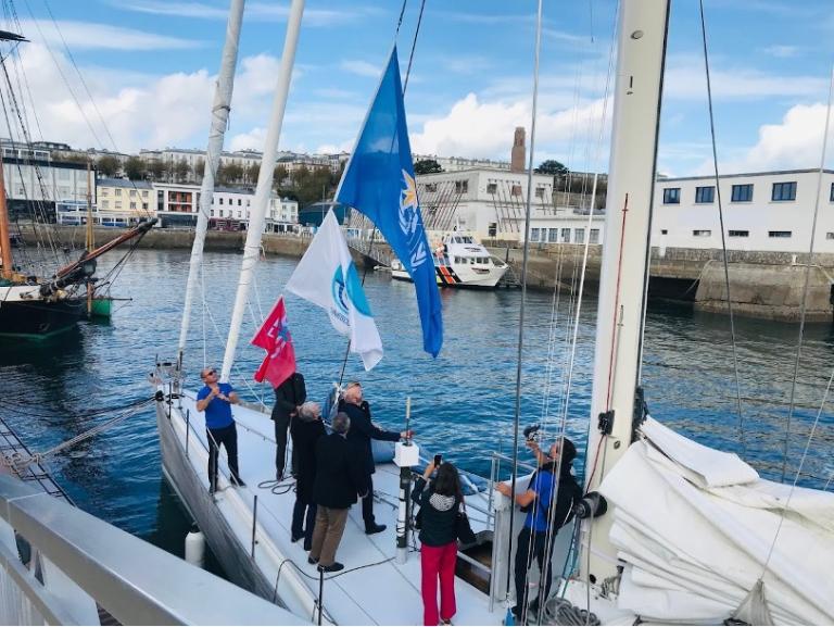 Blue Observer team sets sail in Atlantic with Argo observing floats
